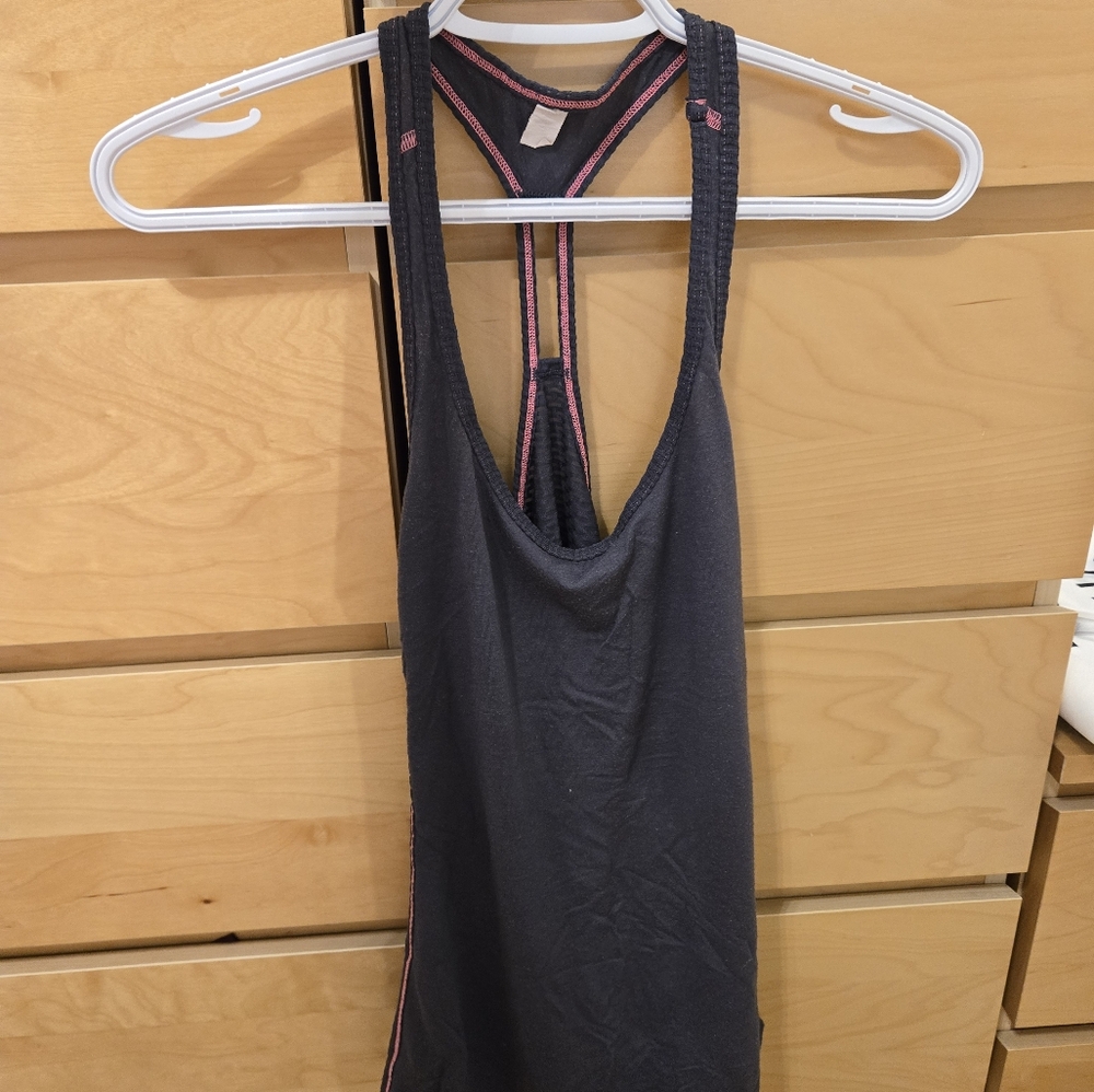 Underarmour Breast Cancer Awareness Collab Tank Top.